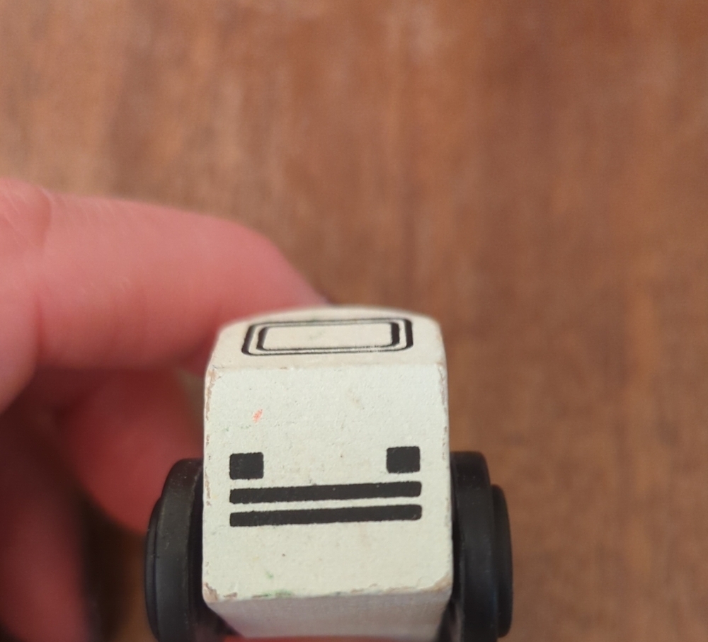 Thomas The Tank Engine Rescue Ambulance - Picture 3 of 7